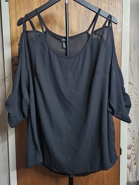Torrid Womens 00 Black Roll Tab Strappy Cold Shoulder Top